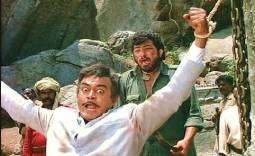Yeh haath humko de Thakur in Sholay
